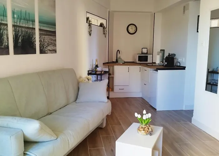 Amazing Front Sea View Studio. Centre