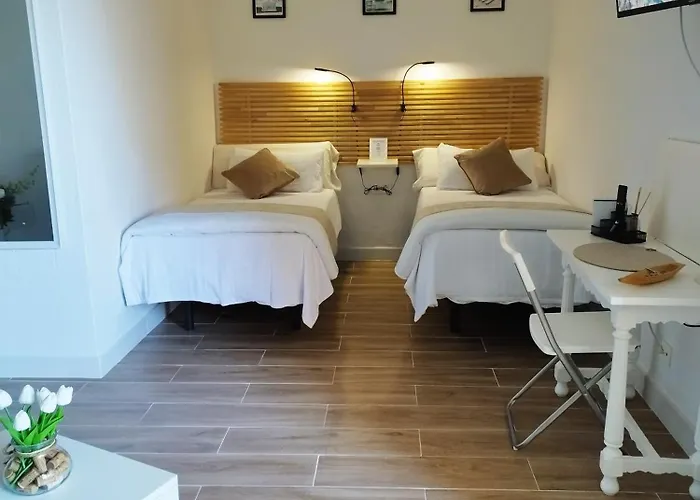 Amazing Front Sea View Studio. Centre Marbella