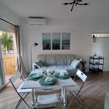 Amazing Front Sea View Studio. Centre * ماربيا