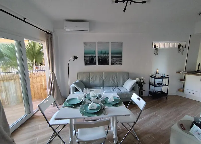 Amazing Front Sea View Studio. Centre * Marbella